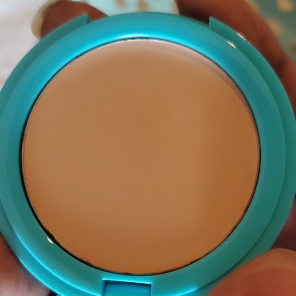 Concealer & Correction Bundle 🥳 - Picture 4 of 8